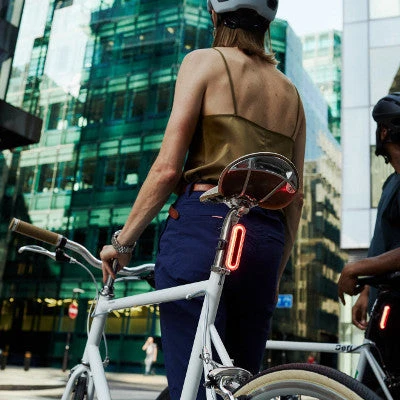 Feu Stop Arrière Vélo Automatique USB Burner Brake 6 Feu Stop Arrière Vélo Automatique USB Burner Brake – Image 4