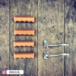 Poignées De Frein Vélo Classique Acier - La Paire 11 Poignées De Frein Vélo Classique Acier - La Paire -Magasin D'accessoires De Vélo poignees vintage velo gravillon 8a8dbd61 5baf 496f 80c5 a038fc81faa7