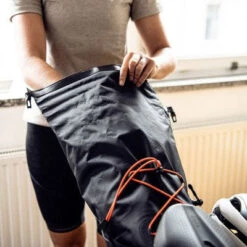 Sacoche De Selle étanche Noir Mat Bikepacking Ortlieb -Magasin D'accessoires De Vélo sacoche de selle etanche noir mat bikepacking ortlieb full 5