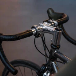 Sonnette Pour Vélo Oi Classic Large Knog 10 Sonnette Pour Vélo Oi Classic Large Knog -Magasin D'accessoires De Vélo sonnette pour velo oi classic large knog full 3