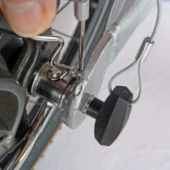 Vis à Papillon Avec Goupille Pour FollowMe -Magasin D'accessoires De Vélo vis a papillon avec goupille pour followme full 3